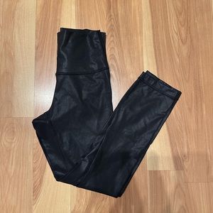 Lululemon Wunder Under Foil Leggings - sz 4